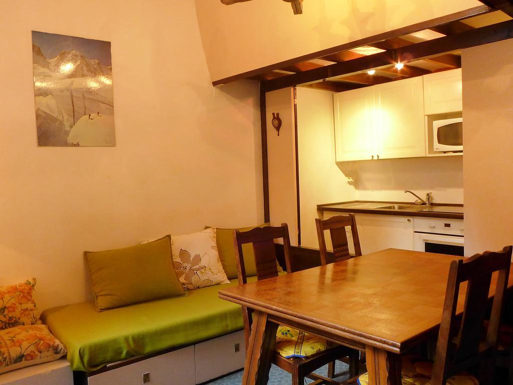 Apartment Grand Roc-3 By Interhome Chamonix Mont Blanc Exterior foto
